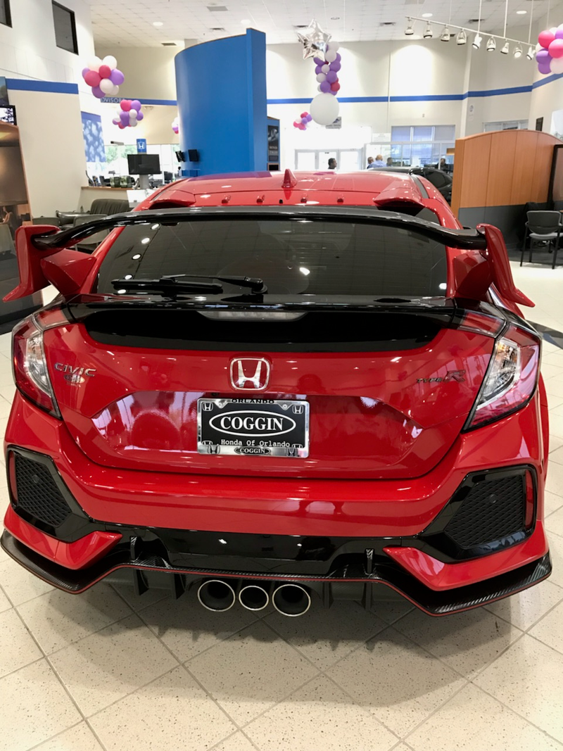 Illustration for article titled Down at the Honda dealer...